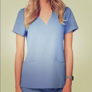 UNWORN UNOPENED FIGS SCRUB TOP